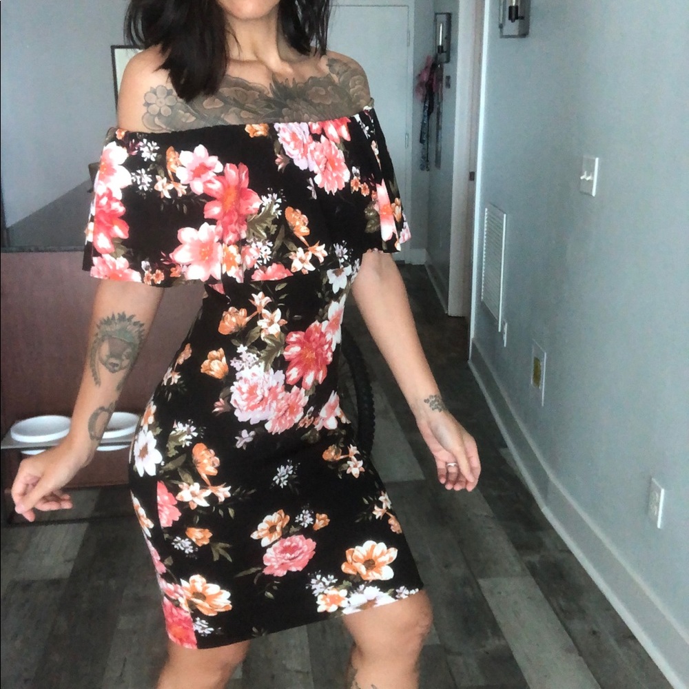 Floral off the shoulder midi dress
